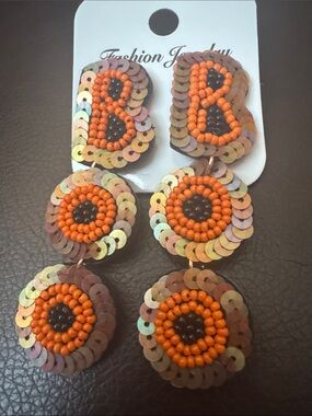 NWT Orange, Black and Gold Beaded Sequin Drop Earrings, Boo Earrings